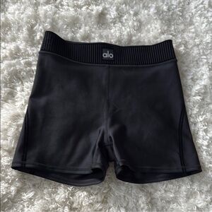 Alo airlift line up shorts